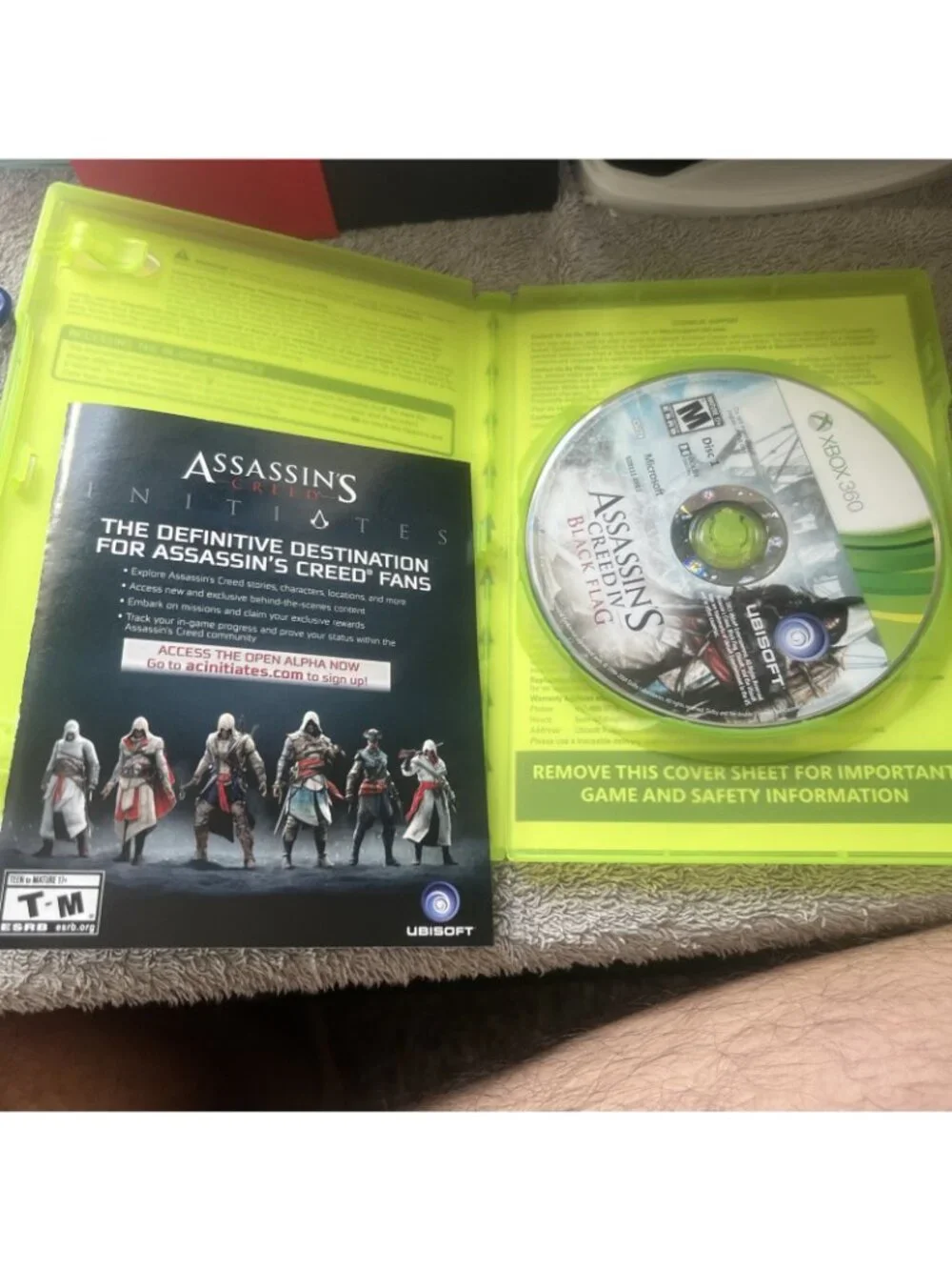 Assassin's Creed IV 4: Black Flag (Xbox 360) CIB COMPLETE Tested